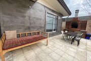 عمارت آرتین استخردار چهار فصل با فوتبال دستی در چهارباغ