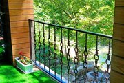 واحد در طبقه دوم ویلای لب رودخونه دردل جنگل اسالم