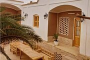 اتاق امین پاشا در اقامتگاه بومگردی کاشان