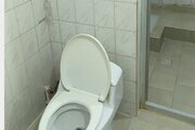واحد تکخواب کاج در طبقه همکف ویلا رامسر