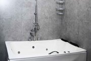 آپارتمان 110 متری تک خواب جکوزی دار ممتاز در بهشتی