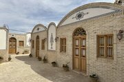 اتاق سه تخته ویژه در هتل سنتی کاشان