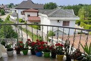 واحد تکخواب در طبقه دوم ویلای متل قو