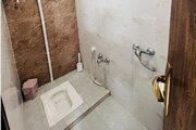 واحد پنج تخت در هتل آپارتمان در مشهد