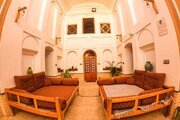 اتاق 6 تخته آباندخت در اقامتگاه بومگردی یزد