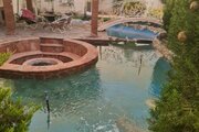 کاخ ویلا دوبلکس استخردار لوکس 4 خواب آبشار در چهارباغ