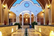 اتاق سه راه رئیس در اقامتگاه بومگردی کاشان