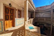 اتاق مینا در طبقه اول اقامتگاه بومگردی نطنز