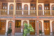 اتاق یک نفره با سرویس فرنگی در هتل تهران
