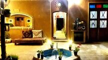 اتاق در اقامتگاه بومگردی در میبد