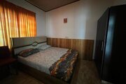 خانه ویلایی دو خوابه نارنجی در نور