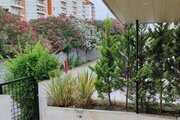 خانه ویلایی دو خوابه نارنجی در نور