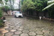 واحد نیکوکار در طبقه اول باغ ویلا چالوس
