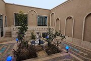 ویلا سنتی پنج خواب در مهریز