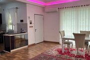 واحد تکخواب در طبقه اول ویلا شفت