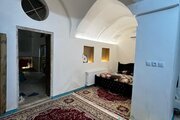 واحد سنتی تکخواب ماه نشین در بومگردی کاشان | اتاق خواب اول 
