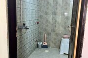 واحد دوخواب نوساز جاده دریا در طبقه همکف ویلای ساری