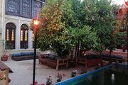 اتاق 5دری در اقامتگاه بومگردی درشیراز