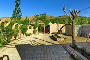 واحد تکخواب گردو در بومگردی برزک