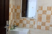 آپارتمان مبله دوخواب بازماندگان 1 در قشم | روشویی داخل سرویس بهداشتی 
