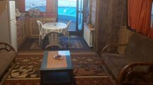 لنج طبقه بالا رویال قرمز