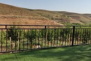 کلبه سوئیسی تکخواب سرزمین سبز در سمیرم