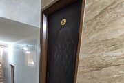اتاق 103 سه تخت در مسافرخانه قم