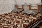 اتاق تکخواب دلنشین در اقامتگاه بومگردی شهر سامان