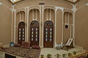 اتاق سه نفره سنبل در اقامتگاه بومگردی یزد