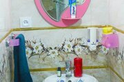 اتاق در اقامتگاه بومگردی در صومعه سرا