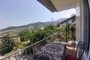 واحد مبله تکخواب در طبقه اول ویلای علی آباد