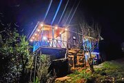 واحد تکخواب طبقه دوم کلبه چوبی در مرزیکلا