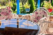 اتاق در اقامتگاه بومگردی در صومعه سرا