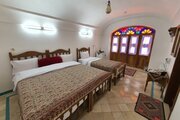 اتاق 3 نفره در هتل سنتی کاشان