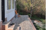 واحد تکخواب استخرگاه 1 در طبقه همکف ویلای رودبار