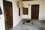 اتاق لافت کهنه در اقامتگاه بومگردی لافت