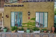 ویلا استخردار دو طبقه مبله هوارگه هستی در سنندج