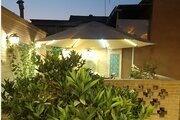 اتاق شاه نشین قصرالدشتی در بوم گردی شیراز