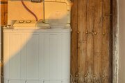 اتاق چاه های طلا در بومگری بندر لافت