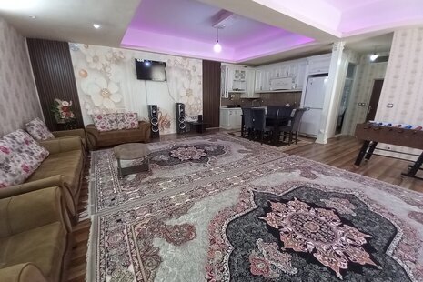 ویلا دوخواب استخر سرپوشیده آبگرم در چهارباغ