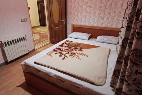 واحد تکخواب 3 نفره فرنگی دار نگین در هتل آپارتمان سرعین