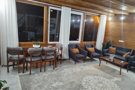 کلبه سوئیسی استخردار مالتی پلکس در سوادکوه