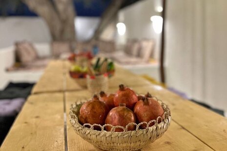 اتاق یک تخت دبل هفت چاکرا در بومگردی طبل