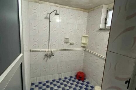 واحد تکخواب درطبقه همکف ویلا گل تاج ماسال