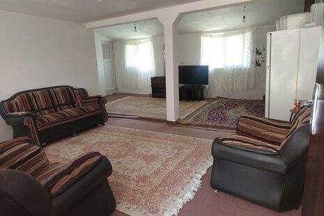 واحد مبله تکخواب در طبقه اول ویلا در شفت