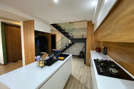 پنت هاوس دوبلکس 3 خواب مبله در دهکده ساحلی