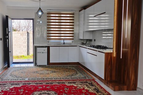 واحد مبله تکخواب در طبقه اول ویلا در لاهیجان