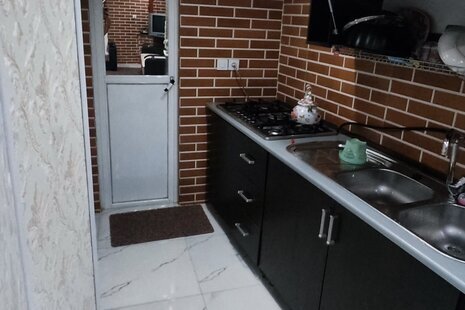 سوئیت استخردار 1 در طبقه اول ویلا در خرم آباد