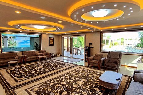 باغ ویلا استخردار سه خواب مبله هخامنش در اصفهان