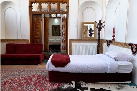 اتاق 4 نفره شاه نشین در هتل اصفهان